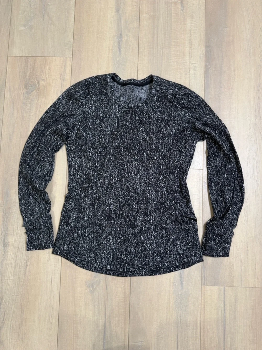 lululemon athletica Heathered Black Extra Mile Long-Sleeve Crew Top